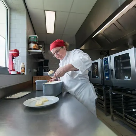 Middelpunt - Gratis Parking - Ontbijt Inbegrepen! 3*