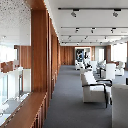 Middelpunt - Gratis Parking - Ontbijt Inbegrepen! Hotel