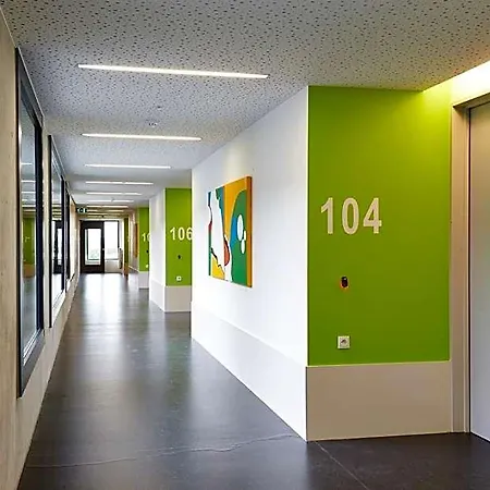 ホテル Middelpunt - Gratis Parking - Ontbijt Inbegrepen! 3*