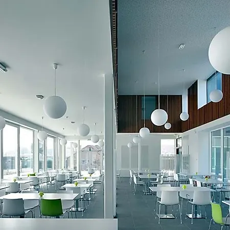 Middelpunt - Gratis Parking - Ontbijt Inbegrepen! 3* ミデルケルケ