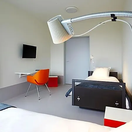 Middelpunt - Gratis Parking - Ontbijt Inbegrepen! 3* ミデルケルケ