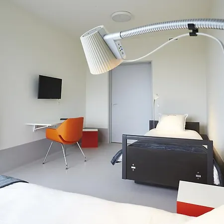 Hotel Middelpunt - Gratis Parking - Ontbijt Inbegrepen!