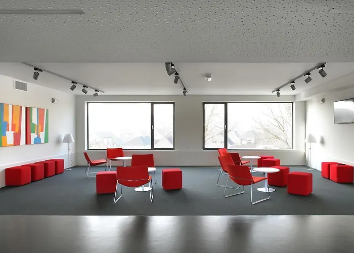 Hotel Middelpunt - Gratis Parking - Ontbijt Inbegrepen! 3*