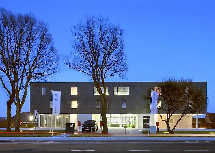 Middelpunt - Gratis Parking - Ontbijt Inbegrepen! 3*