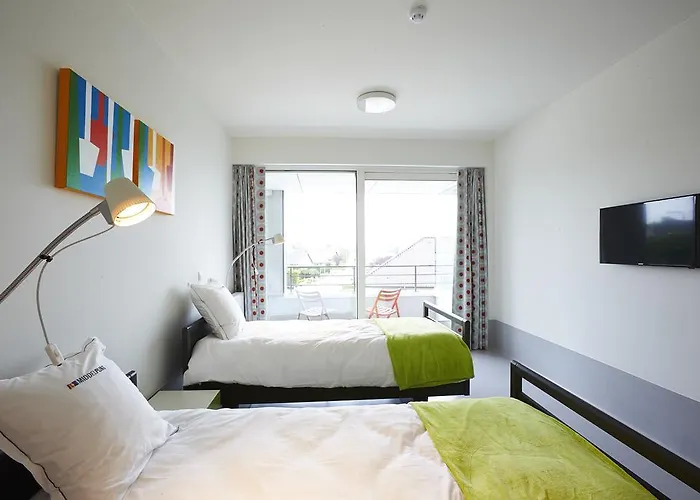 Hotel Middelpunt - Gratis Parking - Ontbijt Inbegrepen!