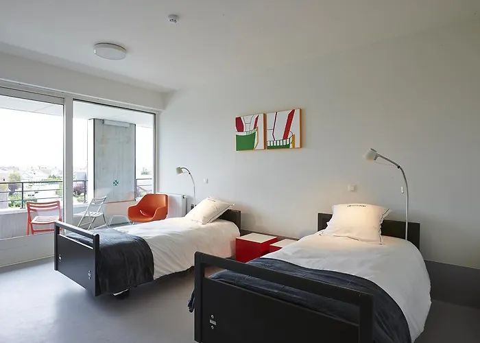 Hotel Middelpunt - Gratis Parking - Ontbijt Inbegrepen!